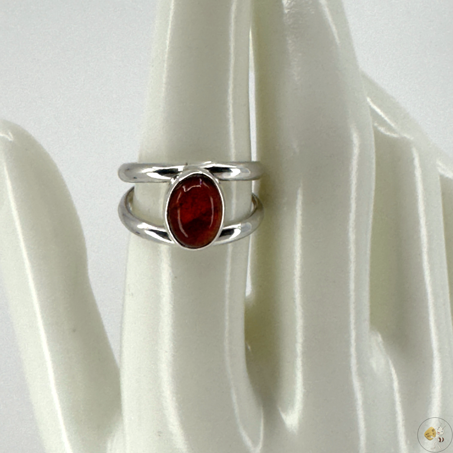 Bague artisanale en argent 950 sertie d'une opale de feu rouge profond du Mexique – création Formiga Loca-04