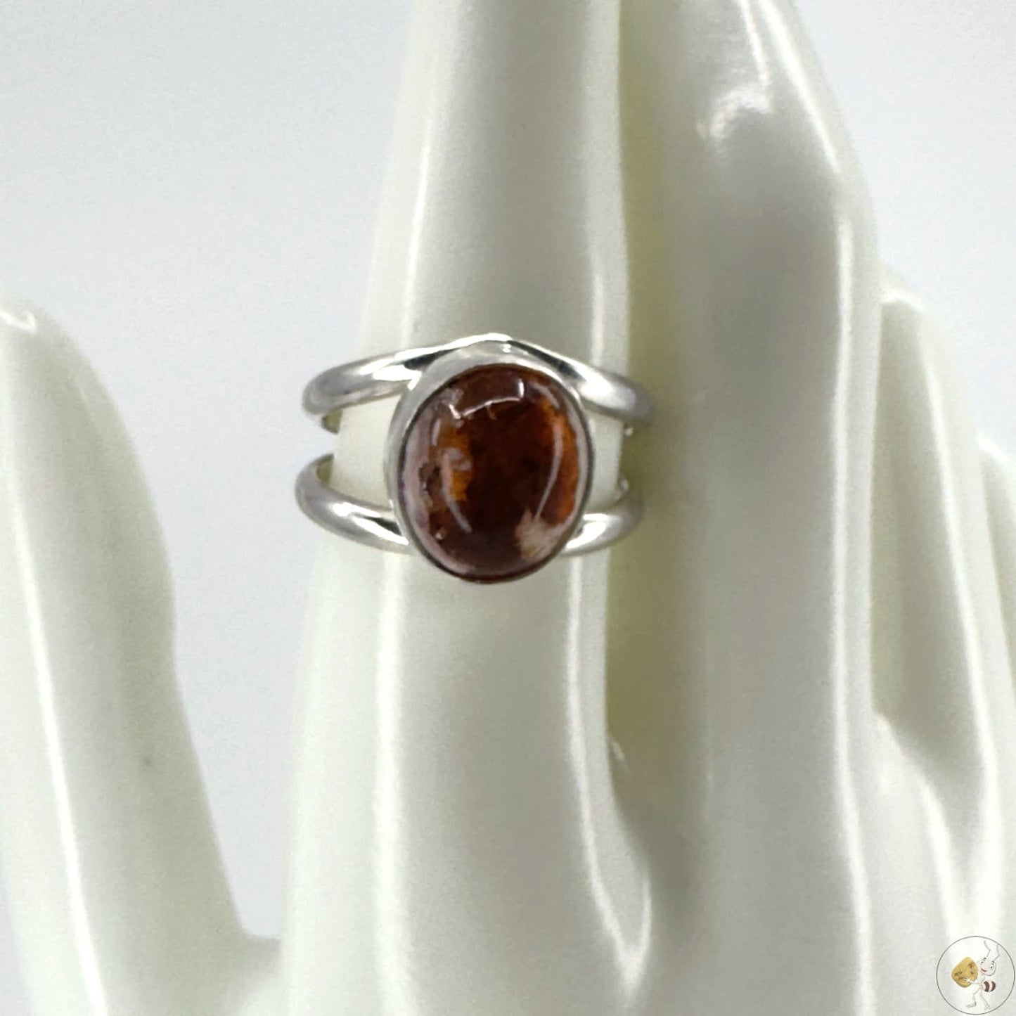 Bague en argent massif 925/950 sertie d'une opale de feu du Mexique aux teintes chaudes, création artisanale Formiga Loca-04