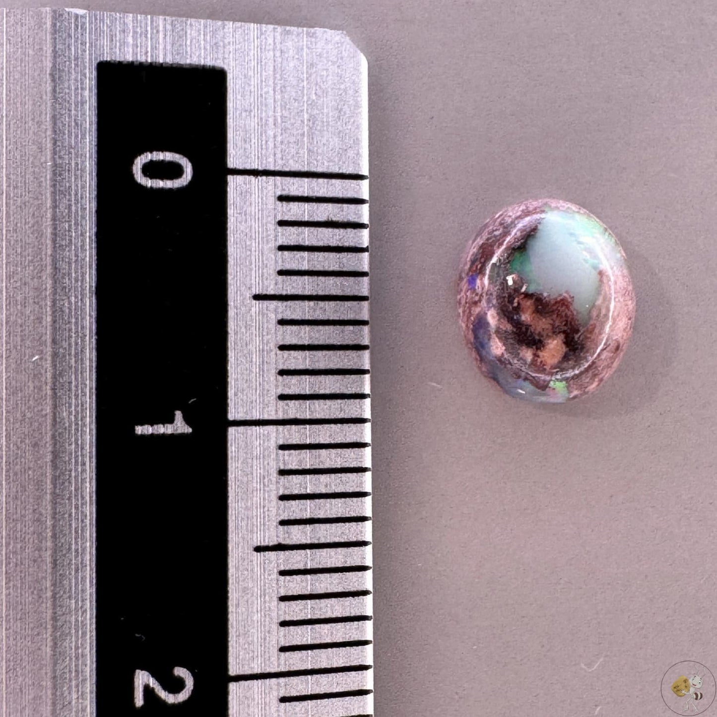 Cabochon d'opale naturelle du Mexique, poli à la main, aux reflets de feu et jeux de lumière intenses, idéal pour la bijouterie ou la collection-1