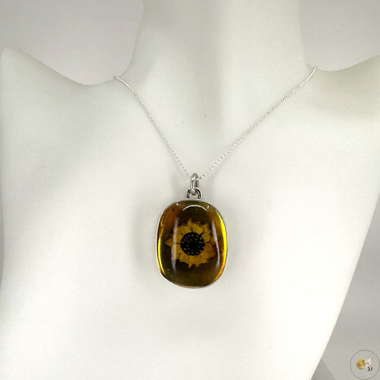 Pendentif Ambre Gravé – Fleur de Tournesol & Argent 925/950-01