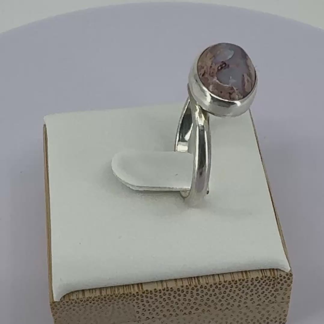 bague en opale au reflet bleu & violet du Mexique, montée en argent 925/950 -Taille 58-05