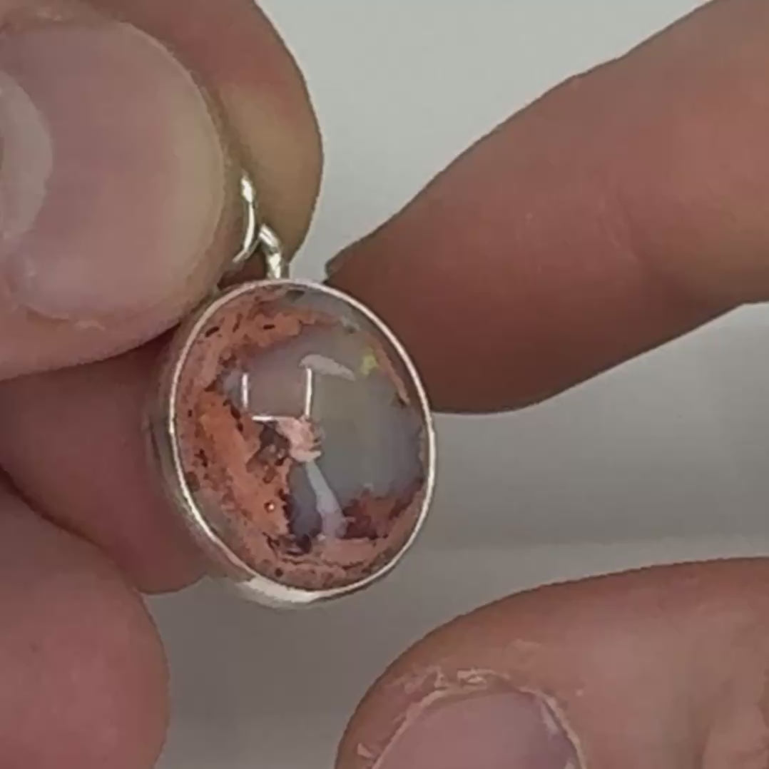 Pendentif opale noble montée sur argent 925/950 et serti d’un entourage cuivré artisanal – pièce unique Formiga Loca-05